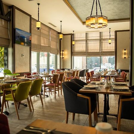 Premium Hotel Ganja Ngoại thất bức ảnh