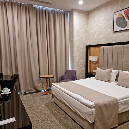 Premium Hotel Ganja Ngoại thất bức ảnh
