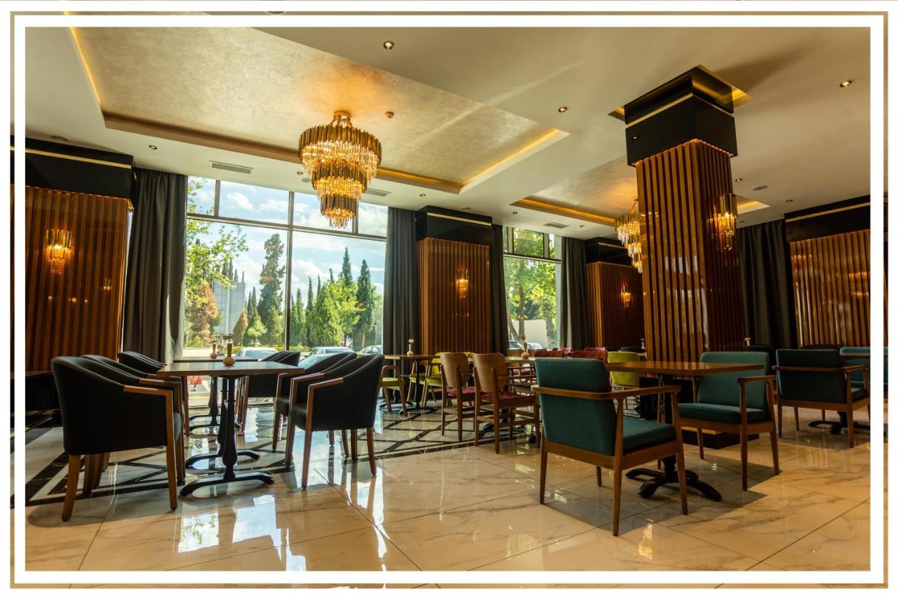 Premium Hotel Ganja Ngoại thất bức ảnh