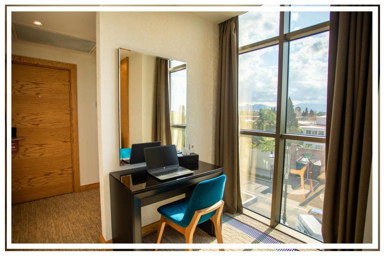 Premium Hotel Ganja Ngoại thất bức ảnh