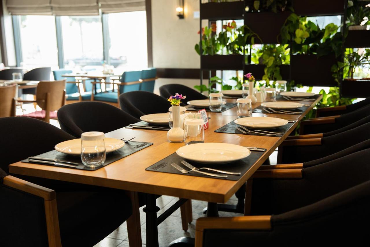 Premium Hotel Ganja Ngoại thất bức ảnh