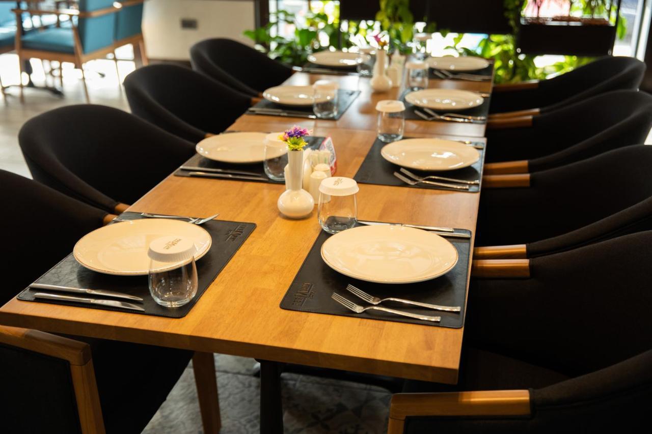 Premium Hotel Ganja Ngoại thất bức ảnh
