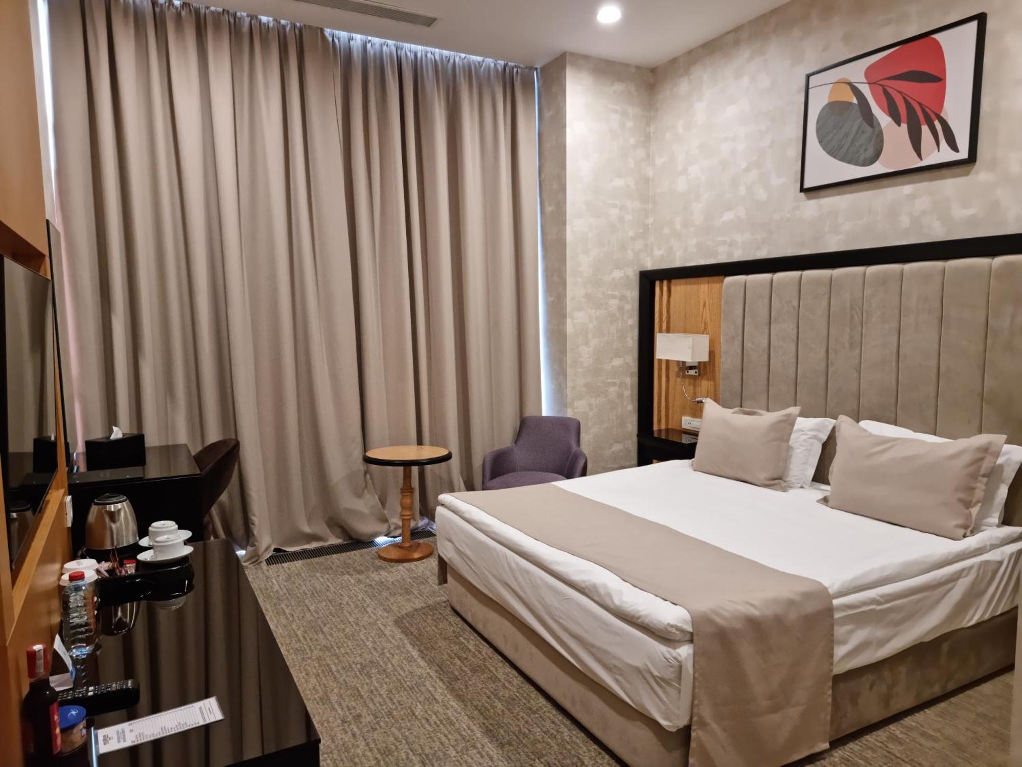 Premium Hotel Ganja Ngoại thất bức ảnh